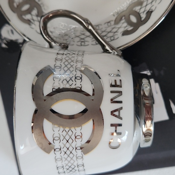 CHANEL Coffee/Tea cup, white/silver - Picture 5 of 6